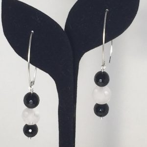 Earrings made with Quartz and Onyx