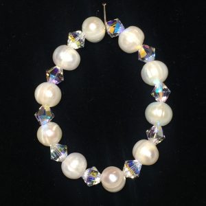 freshwater pearls and Swarovski crystal bracelet