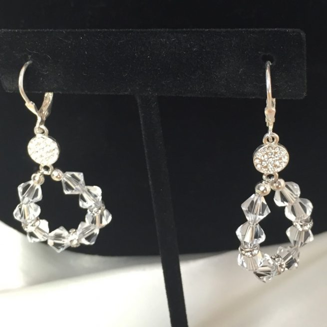 Set of earrings made with crysgtals and silver