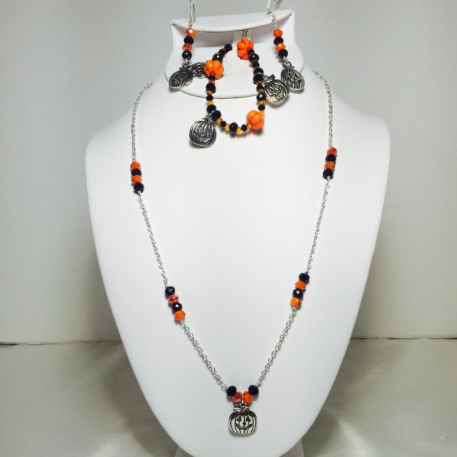 Silver Plate, Howlite and Crystal Necklace, Bracelet and Earring Set