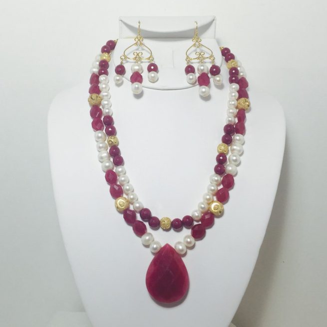 Red Jade, Fresh Water Pearls and Gold Plate Necklace and Earrings Set