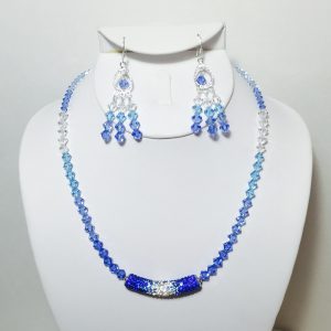 Crystals necklace and earrings set