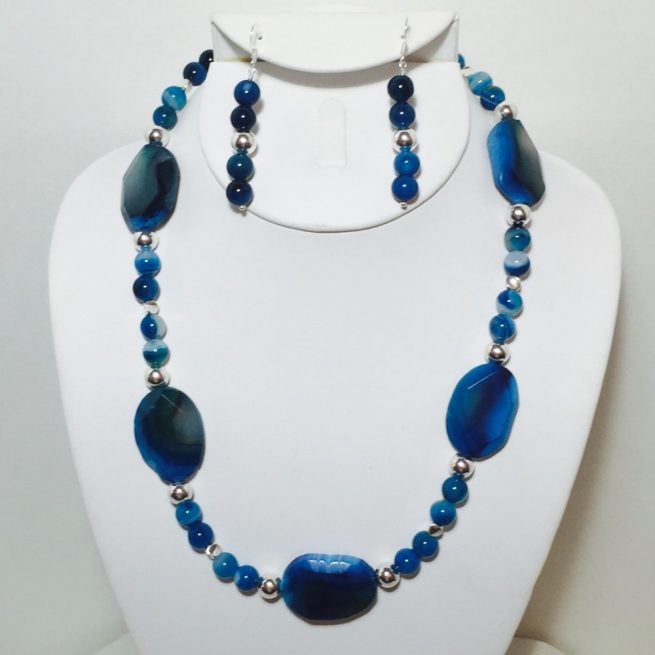 Agate and Silver Necklace and Earrings Set